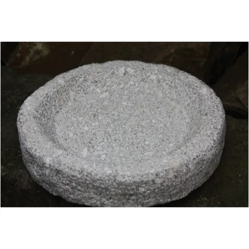 Vogeltränke Granitstein