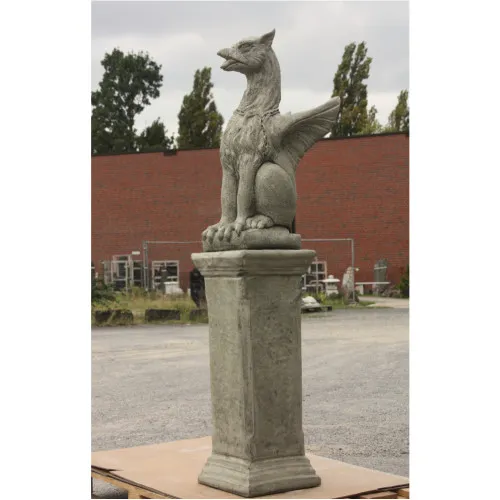 Greif auf Säule