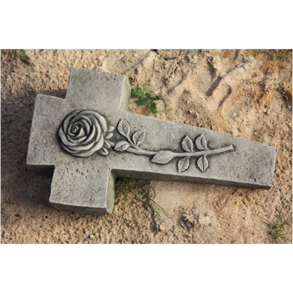 Rose auf Kreuz