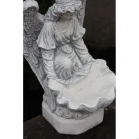 Engel mit Schale