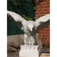 Adler Figur