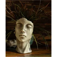 Büste Frau klein