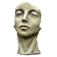 Büste Frau mittel