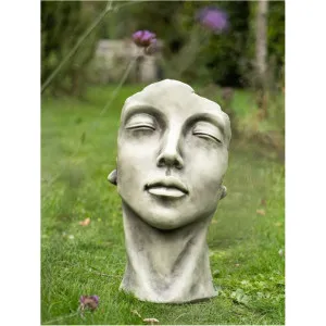 Büste Frau mittel