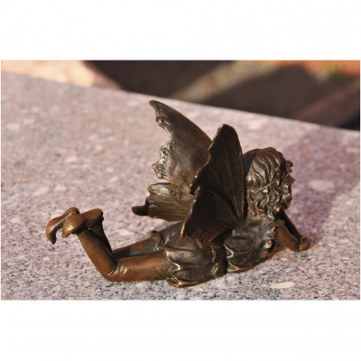 Fee Bronze