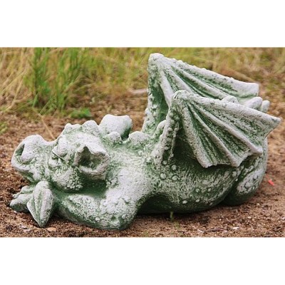 Drache liegend