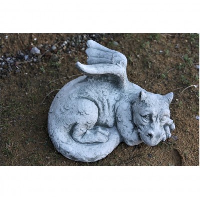 Drache liegend