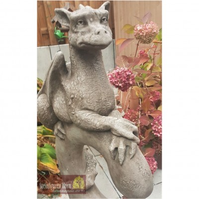 Drache Yolande