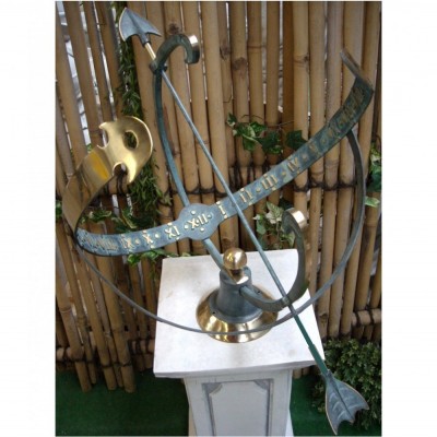 Sonnenuhr Bronze
