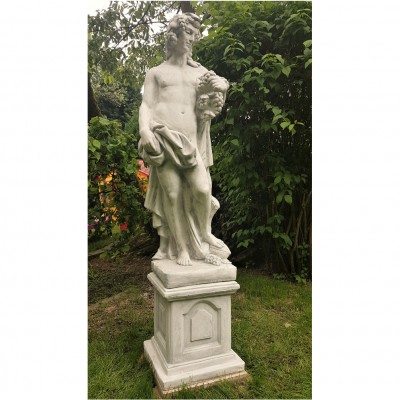 Bacchus auf Sockel