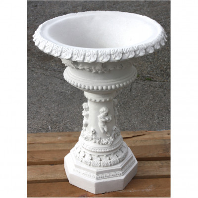 Amphore mit Engel
