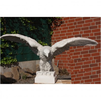 Adler Figur
