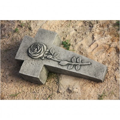 Rose auf Kreuz